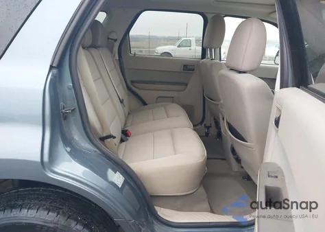 2010 Ford Escape Xlt z USA, uszkodzony, nr VIN 1FMCU9D77AKD37005